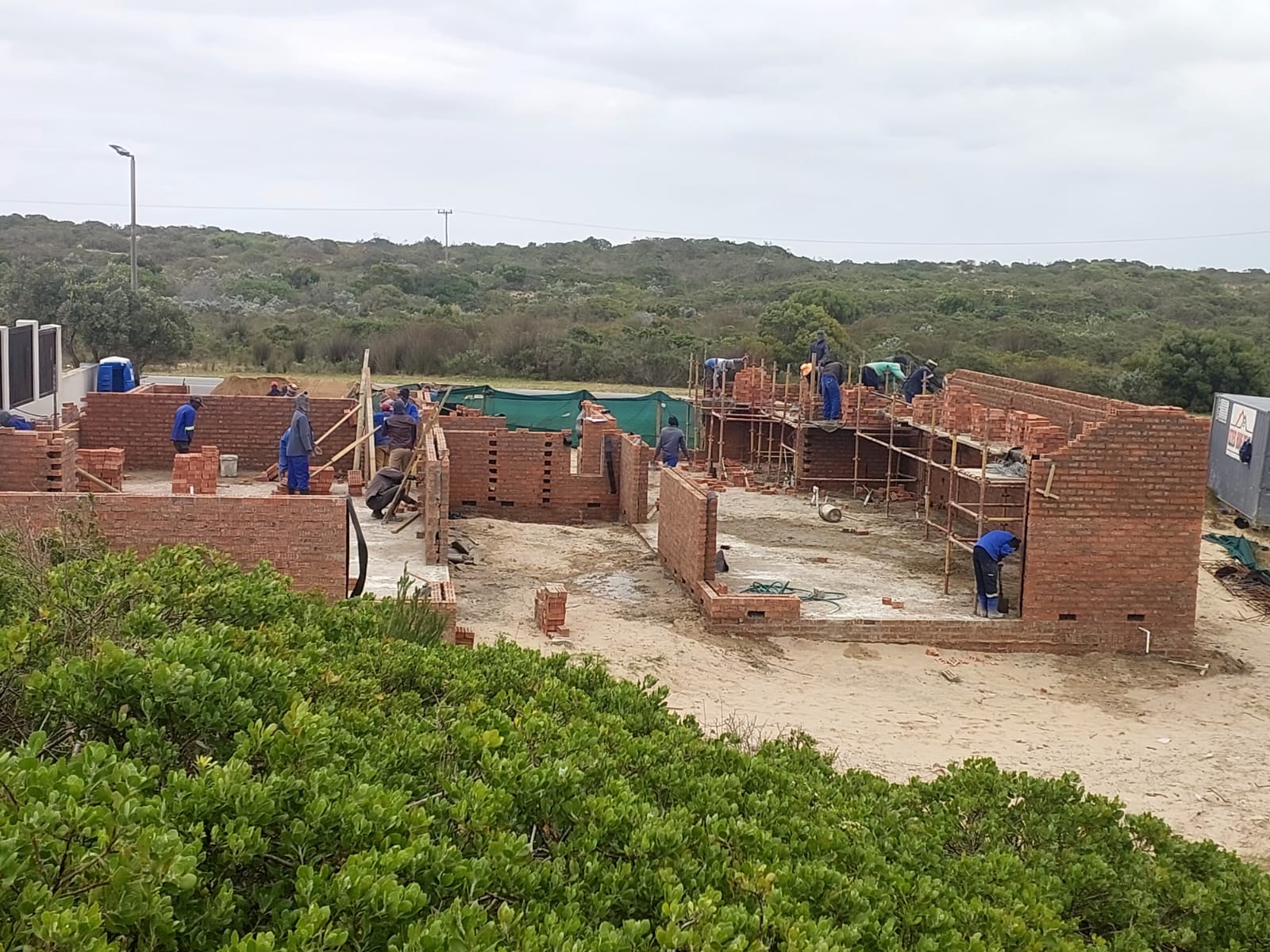 4c153476-2cf0-42c8-8c1d-fb7c9dff5a28